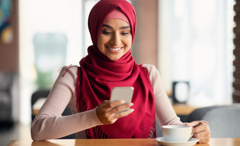 Top Apps to Find Halal Cafés and Coffee Shops Near You:
