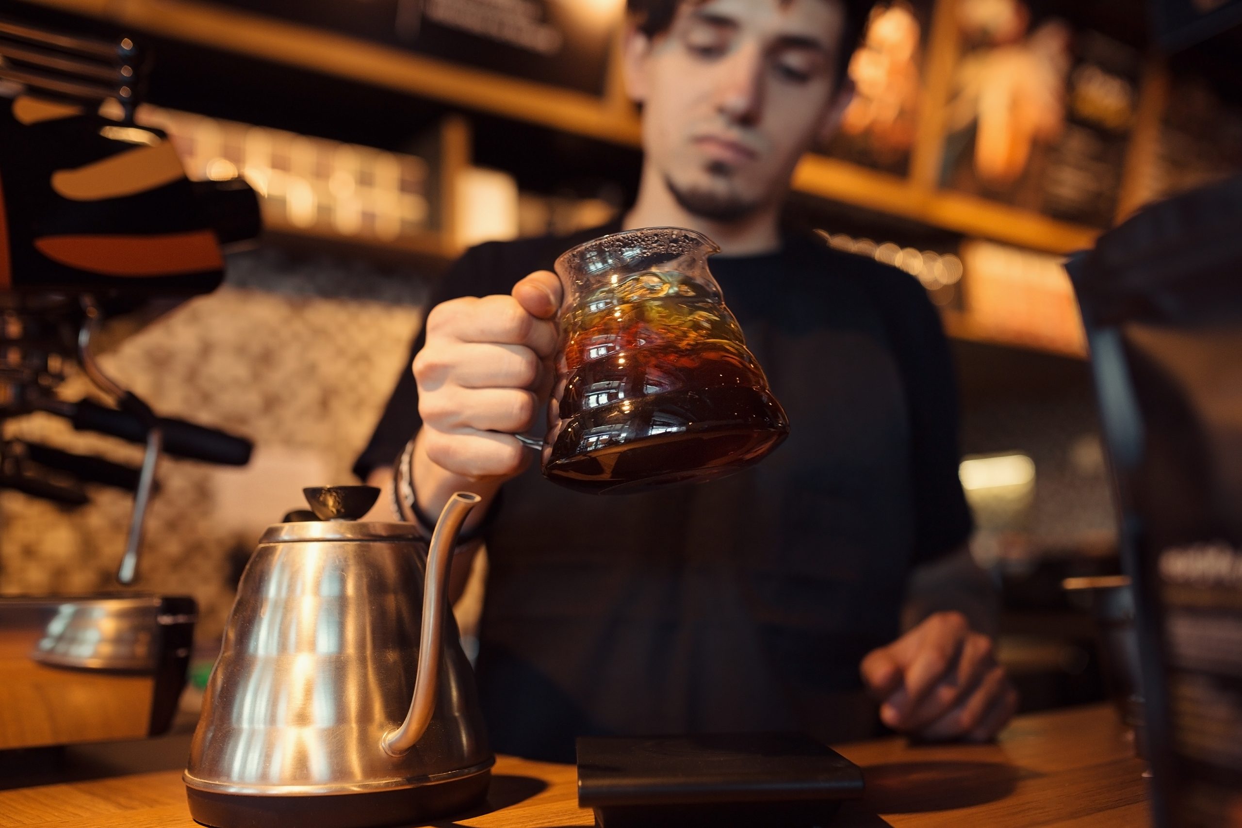 Halal Brews & Bites: Top Halal-Friendly Coffee Shops in Chicago: