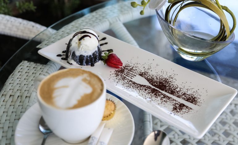 Modern Café Menu: How to Create a Halal Dessert & Coffee Pairing Board at Home: