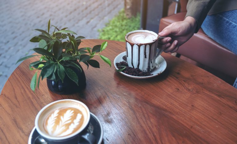 Local Charm vs. National Reach: The Best Coffee Shops That Stand Out in Your City: