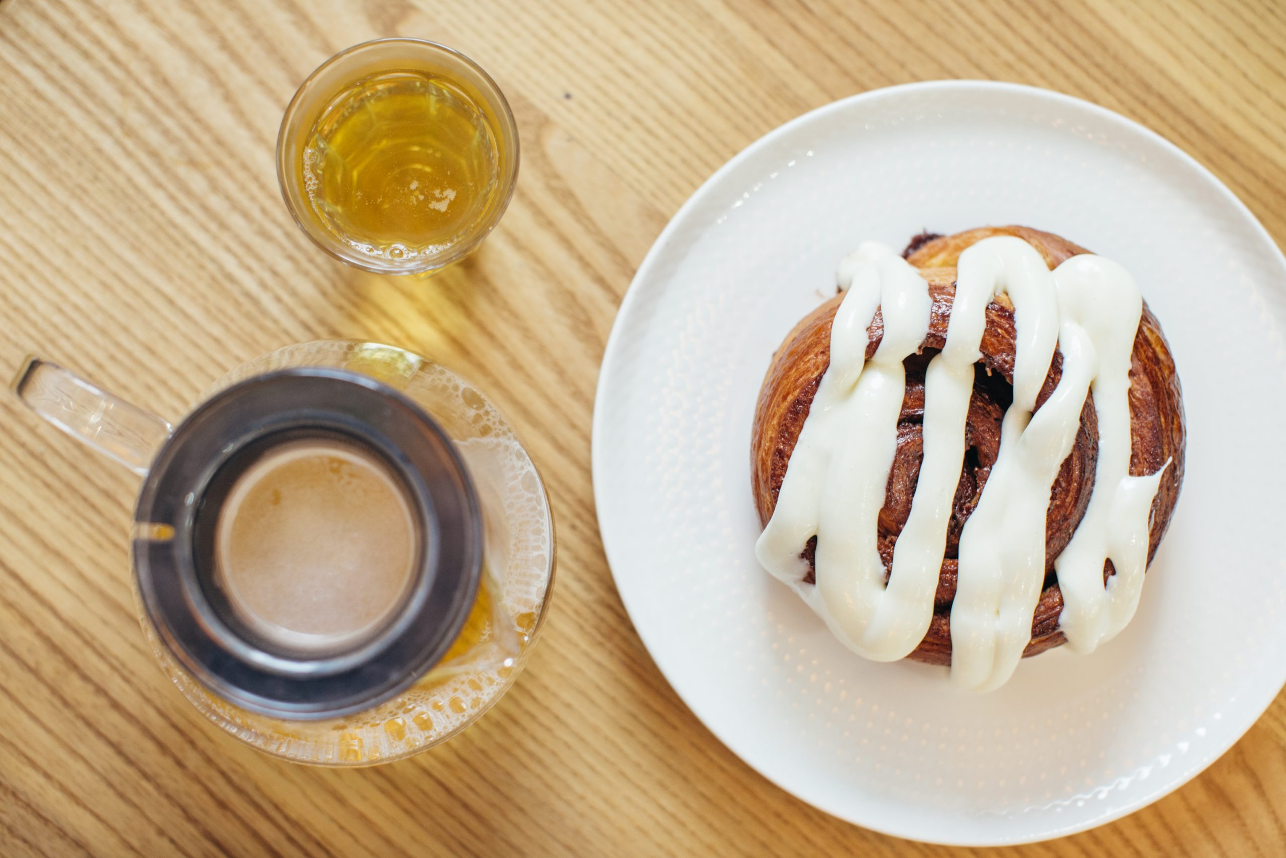 Brunch & Brews: The Best Coffee Shops Serving Irresistible Midday Meals: