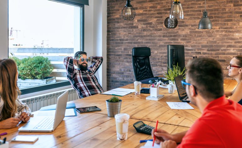 Caffeine & Clients: Where to Take Freelance Meetings Without Renting an Office: