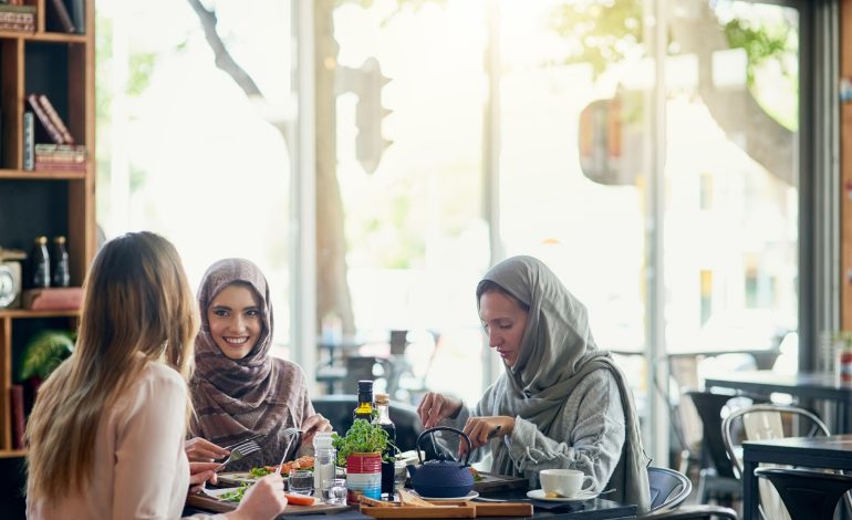 From Playgrounds to Coffee Corners: Muslim-Friendly Hangouts for Parents and Kids: